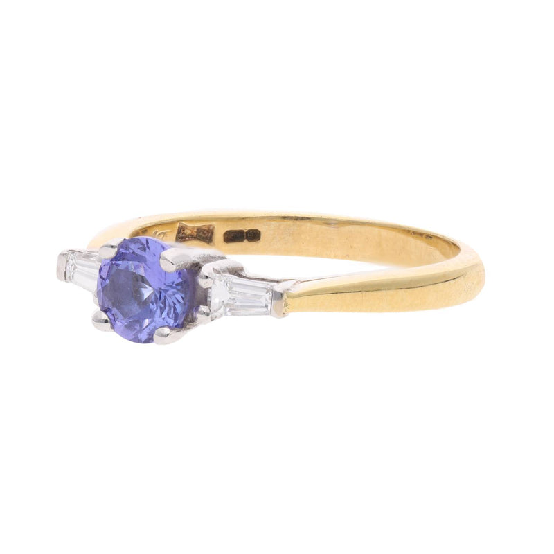 18ct Gold Tanzanite and Diamond Ring