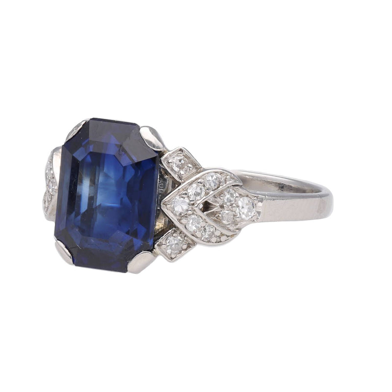 18ct White Gold Sapphire and Diamond Ring