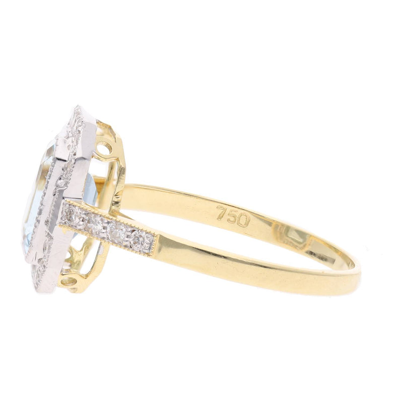 18ct Gold Aquamarine and Diamond Ring