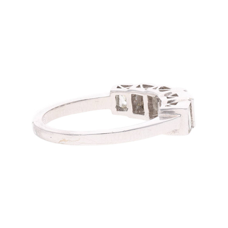 18ct White Gold and Diamond Five Stone Ring